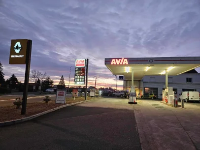 station service à Ardentes près de Châteauroux dans l'Indre 36